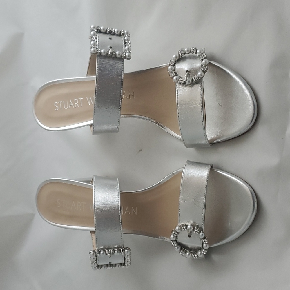 Stewart Weitzman Womens Pearl Geo Buckle Size 9 Slide. New